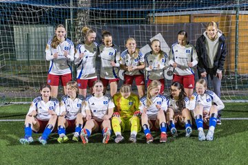 Bild 452 - wBJ Hamburger SV - Eimsbuettler TV 2 : Ergebnis: 16:0